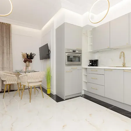Lux Studio In By Renters Prestige Apartment