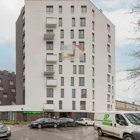Lux Studio In By Renters Prestige *