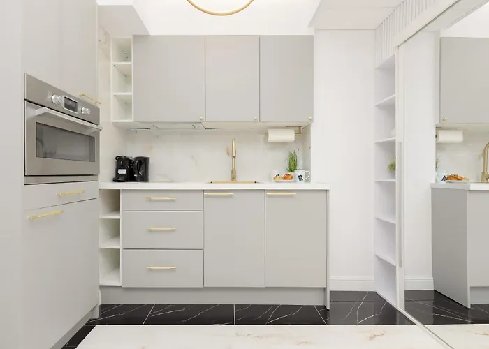 Lux Studio In By Renters Prestige *